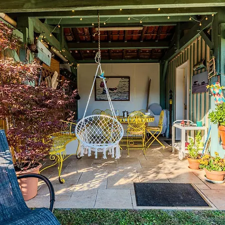 La Dorée Du Bassin Bed and breakfast