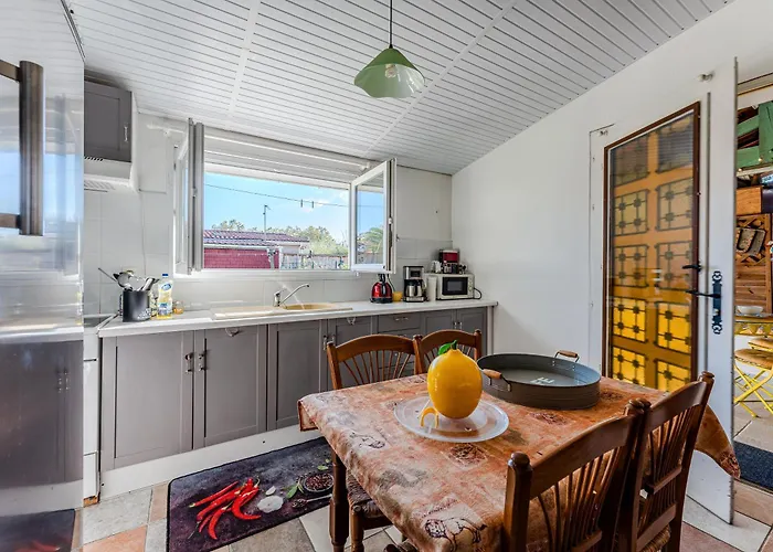 Alojamento de Acomodação e Pequeno-almoço La Doree Du Bassin